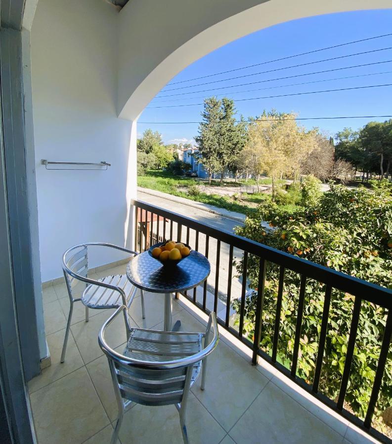 Penny'S Kato Paphos Apartment ภายนอก รูปภาพ
