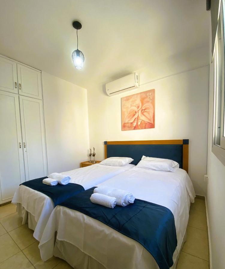 Penny'S Kato Paphos Apartment ภายนอก รูปภาพ