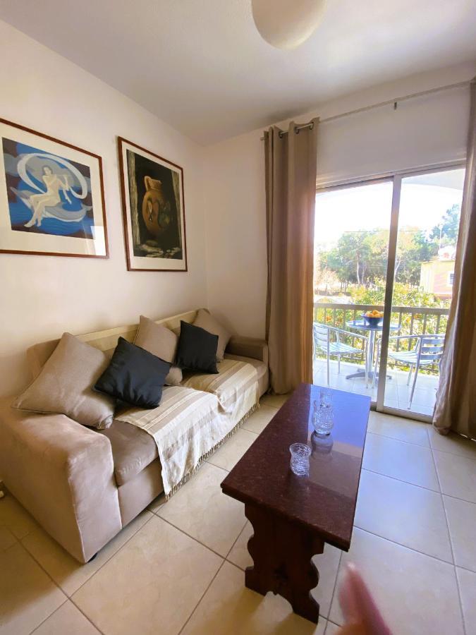Penny'S Kato Paphos Apartment ภายนอก รูปภาพ