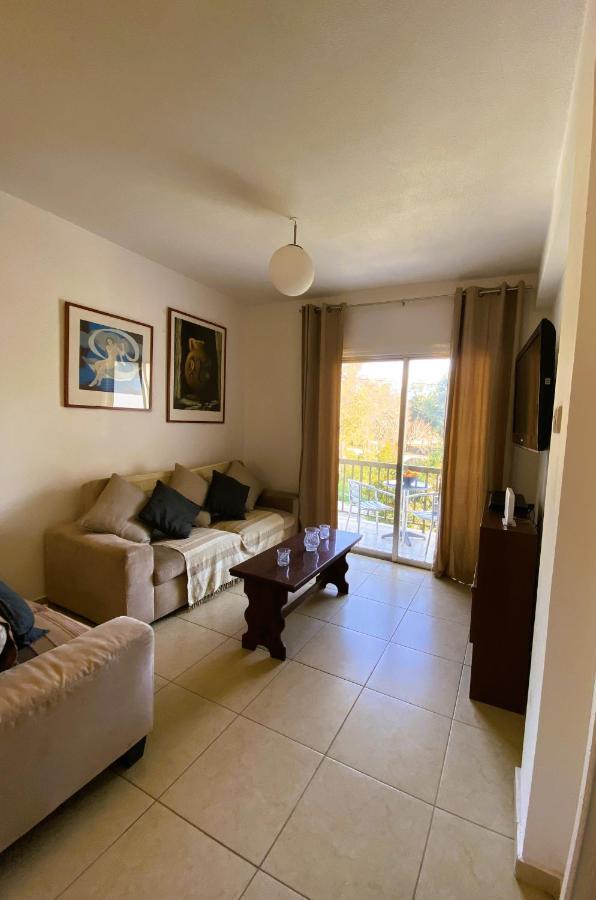 Penny'S Kato Paphos Apartment ภายนอก รูปภาพ