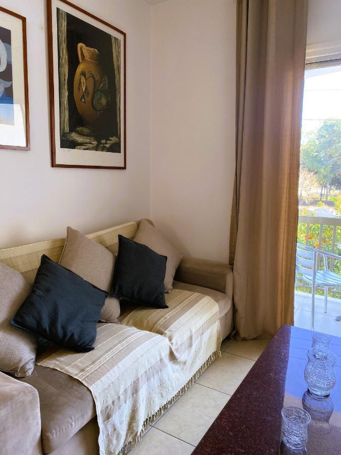 Penny'S Kato Paphos Apartment ภายนอก รูปภาพ